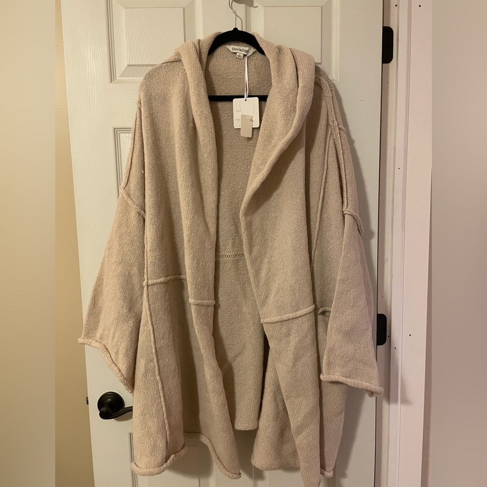 Fabulous David & Dani Shaw Sweater Large NWT